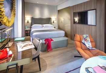 Deluxe Room with Double Bed or Two Single Beds and Wellness Area Access