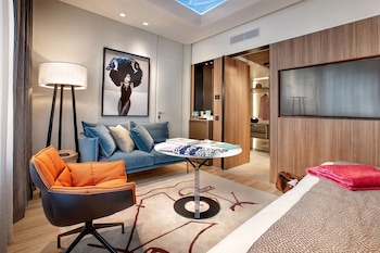 Deluxe Room with Double Bed or Two Single Beds and Wellness Area Access