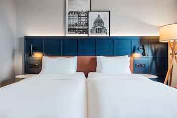 Room (Individual)