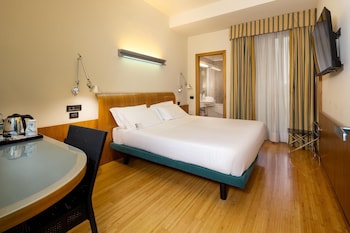 Superior Room, 1 Queen Bed, Terrace