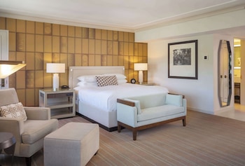 Room, 1 King Bed (Resort)
