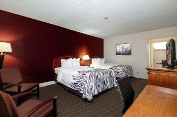 Deluxe Room, 2 Queen Beds, Non Smoking