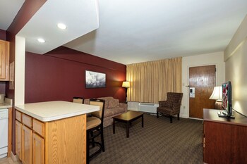 Suite, 1 King Bed with Sofa bed, Non Smoking, Kitchen