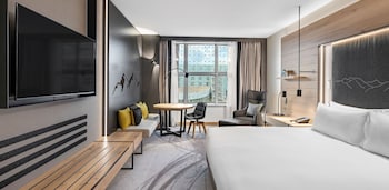 Superior Room, 1 King Bed