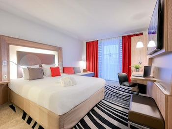 Executive Room, 1 Queen Bed, Balcony