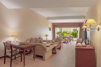 Junior Suite City View (Non-Smoking Room)