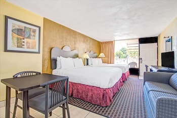 Standard Room, 1 King Bed