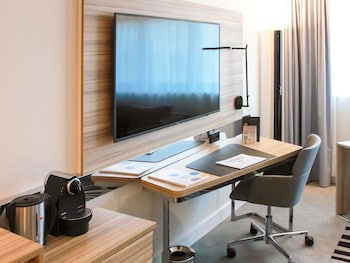 Superior Room, 1 Queen Bed