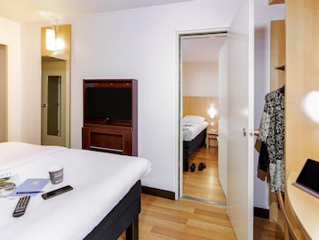 Family Room, 2 Double Beds, Connecting Rooms