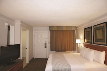 Room, 1 King Bed, Accessible, Non Smoking (Accessible Tub)