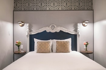 Superior Room, 1 Queen Bed
