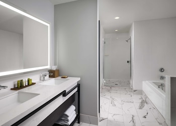 1 Bedroom, Regency Suite