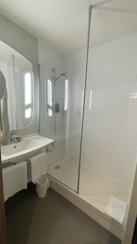 Room, Multiple Beds