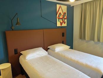 Standard Room, 2 Twin Beds
