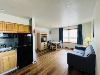 Queen Suite with 2 Queen Beds - Non Smoking - Oceanfront