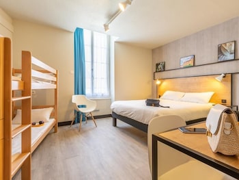 Family Double Room, Multiple Beds (New Design)