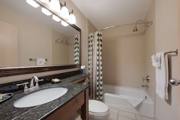 Suite, 2 Queen Beds, Non Smoking, Kitchen (Full Kitchen)