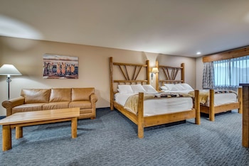 Suite, 2 Queen Beds, Non Smoking, Kitchen (Full Kitchen)