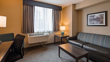 Suite, 1 King Bed, Accessible, Refrigerator & Microwave (with Sofabed)
