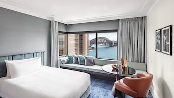 1 King Harbour Bridge View