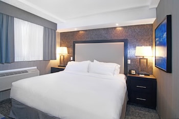 Suite, 1 Bedroom (Living Area)