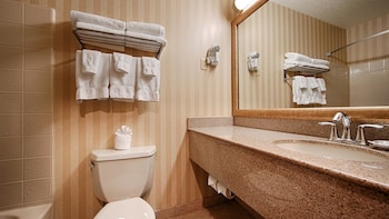Standard Room, 1 King Bed, Non Smoking, Balcony (Fees apply over 2 adults)