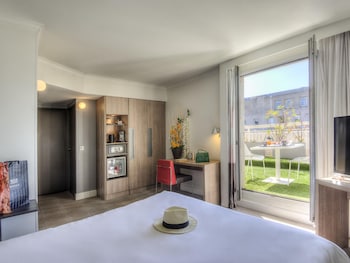 Executive Room, 1 Queen Bed with Sofa bed, Terrace
