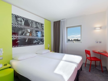 Standard Suite, 2 Double Beds, Connecting Rooms