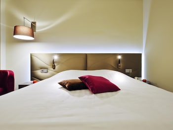 Privilege, Room, 2 Twin Beds