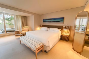 Premium Suite, 1 King Bed, Bay View