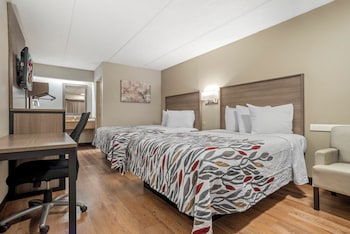 Deluxe Room, 2 Double Beds (Smoke Free)