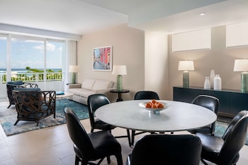 FAMILY CONNECT - PREMIUM SUITE - 1KNG/2DBL