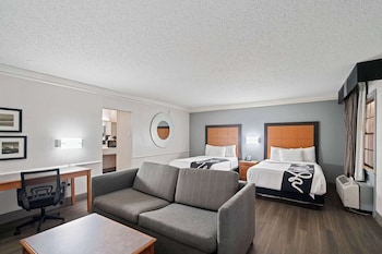 Deluxe Suite, 1 King Bed, Non Smoking