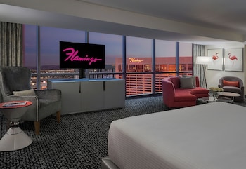 Flamingo Studio Suite, 1 King , Non-Smoking
