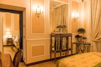 Family Room, 2 Bedrooms