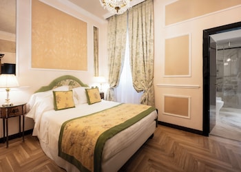 Basic Double Room, 1 Queen Bed (150cm wide bed)