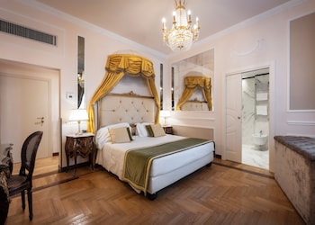Deluxe Double Room, City View