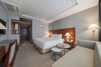 [Pick-Up/Drop-Off PKG (Incheon Airport)] Deluxe Queen