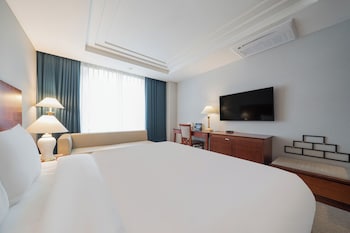 [Pick-Up/Drop-Off PKG (Incheon Airport)] Deluxe Queen