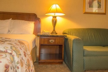 Standard Room, 1 King Bed