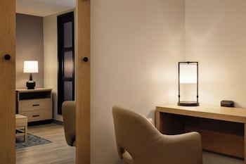 Room, 1 King Bed with Sofa bed (High Floor)