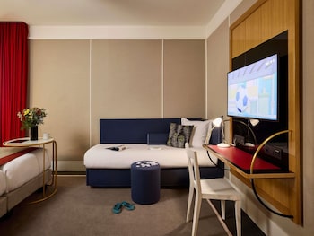 Deluxe Room, 1 Double or 2 Twin Beds
