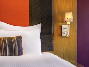 Classic Room, 1 King Bed
