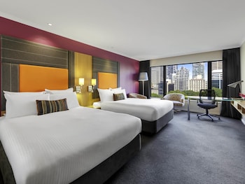Superior Room, 2 Double Beds, Park View (Hyde Park View)