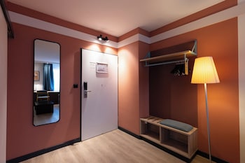 Standard Room, 1 Queen Bed with Sofa bed, Accessible