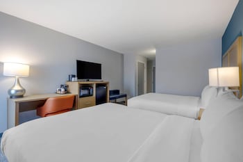 Suite, Multiple Beds, Accessible, Non Smoking (Efficiency, Upgrade)