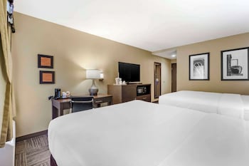 Room, 2 Queen Beds, Non Smoking