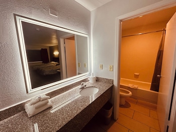 Standard Room, 1 King Bed, Non Smoking, Refrigerator & Microwave