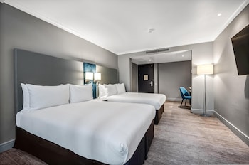 Suite, 1 Queen Bed with Sofa bed (Duplex)