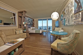 Room, 1 King Bed with Sofa bed (Spacious, Gulf View)